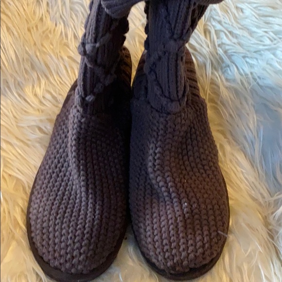 Knit UGGS - Picture 3 of 5